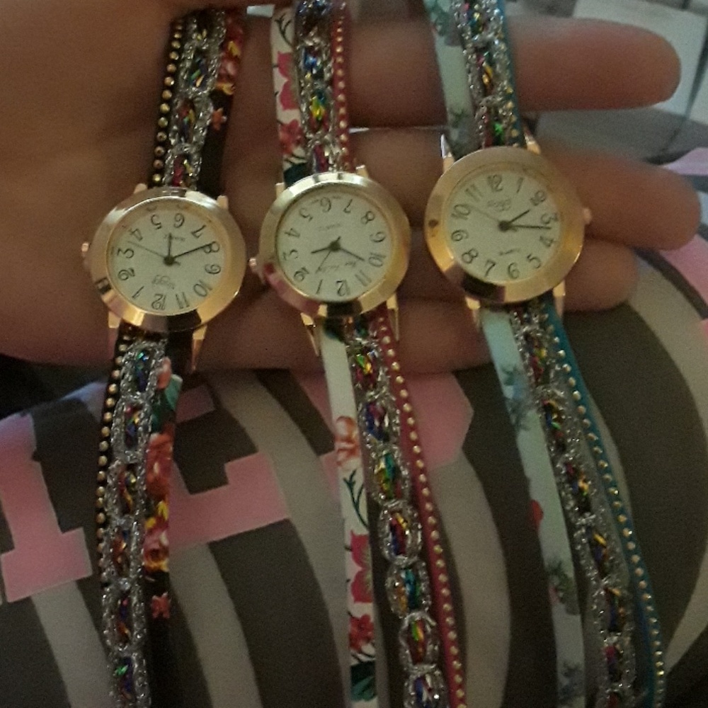 Wrap around watch